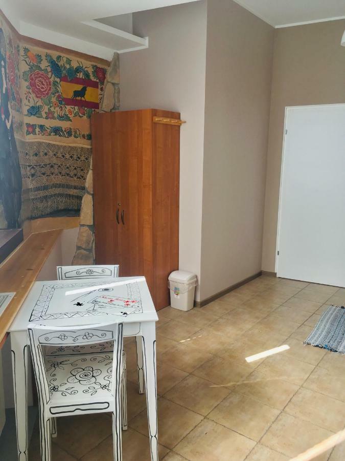 Homestay La Luna - Pokoje Goscinne - Plowiecka 35 *