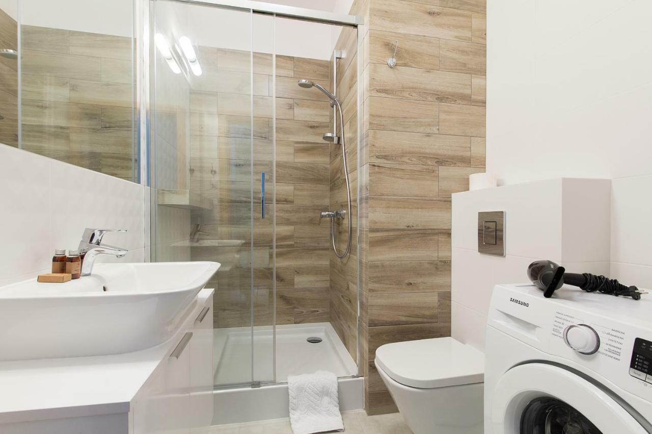 Apartment Shortstaypoland Zdziechowskiego