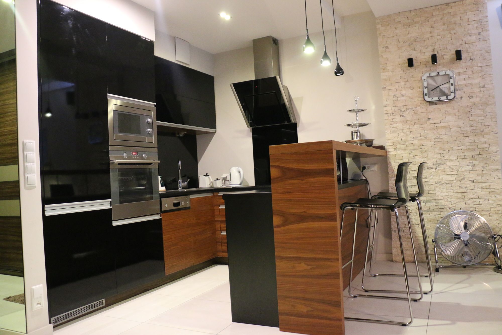 Main Street Atelier Apartment