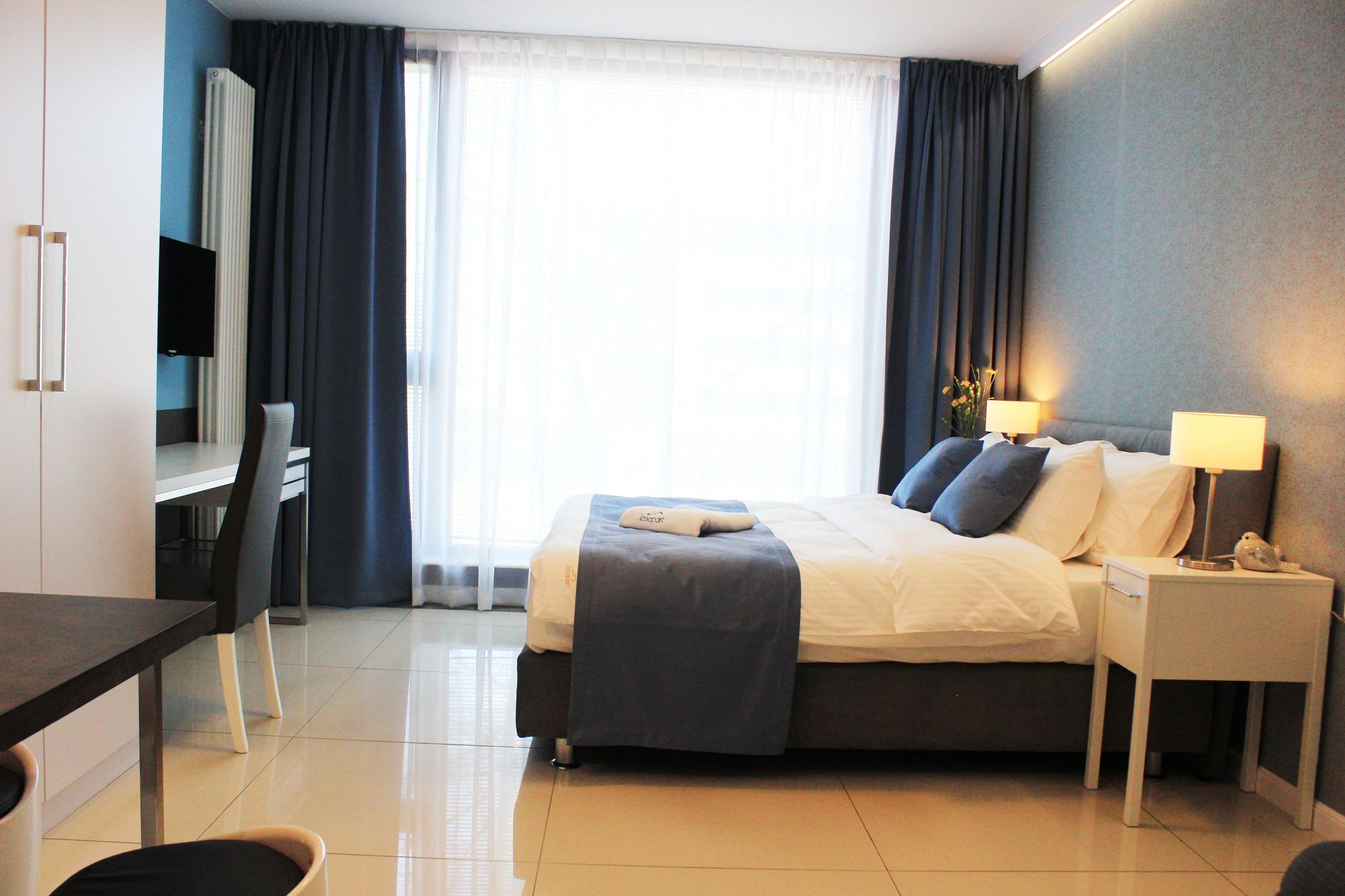 Jessapart - Triton Park Apartment Warschau