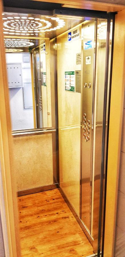 Royal Aleja Jana Pawla Ii Apartamento Varsóvia