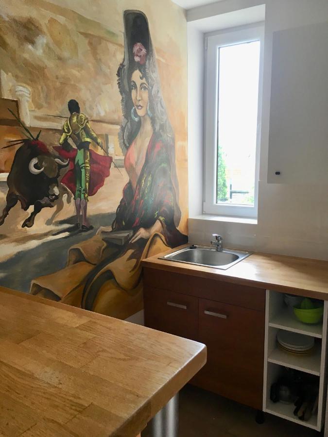 Homestay La Luna - Pokoje Goscinne - Plowiecka 35 *