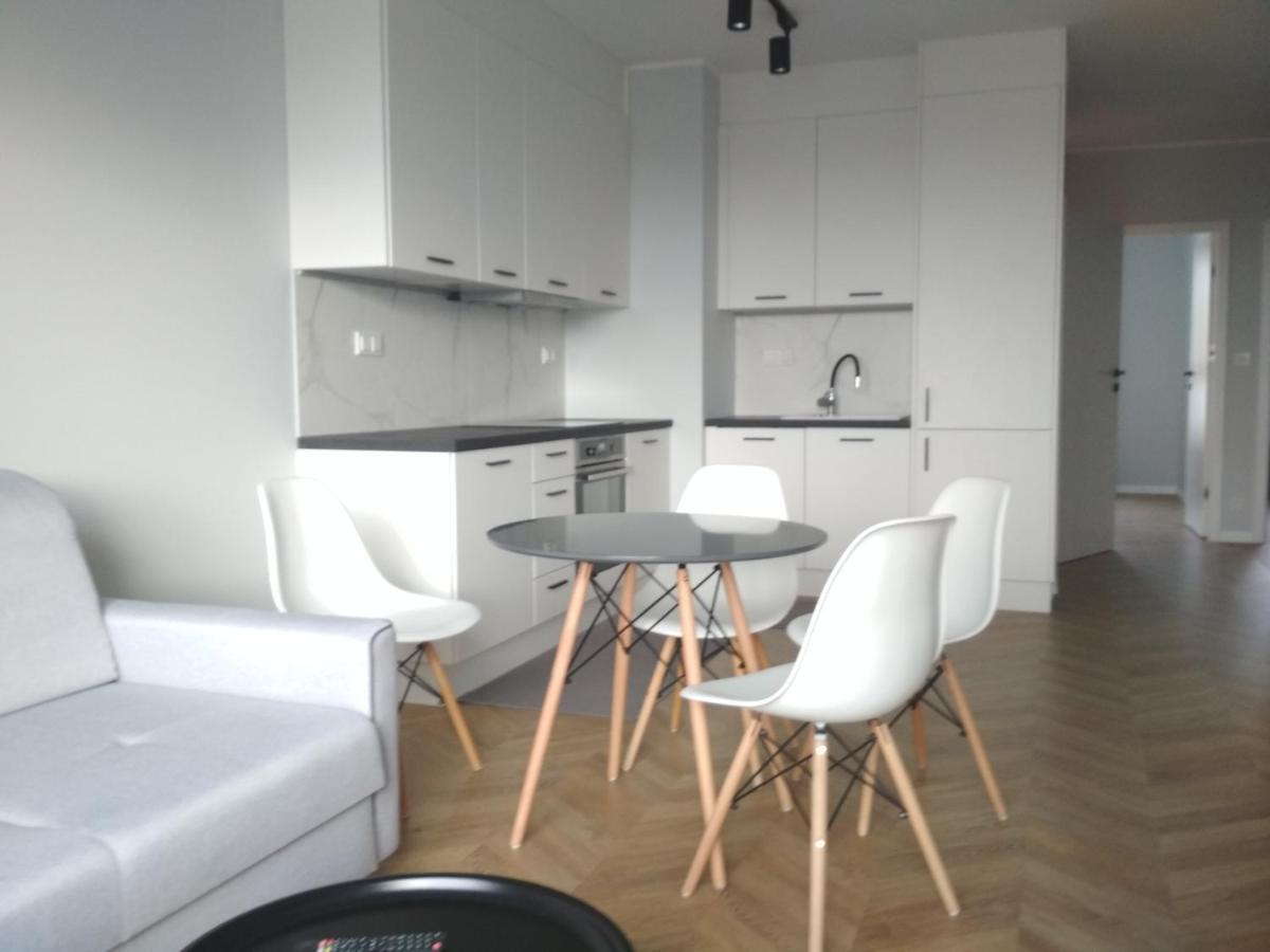 Airport 3rooms New With Parking Căn hộ
