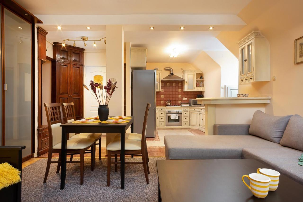 Swietojanska By Renters Apartamento