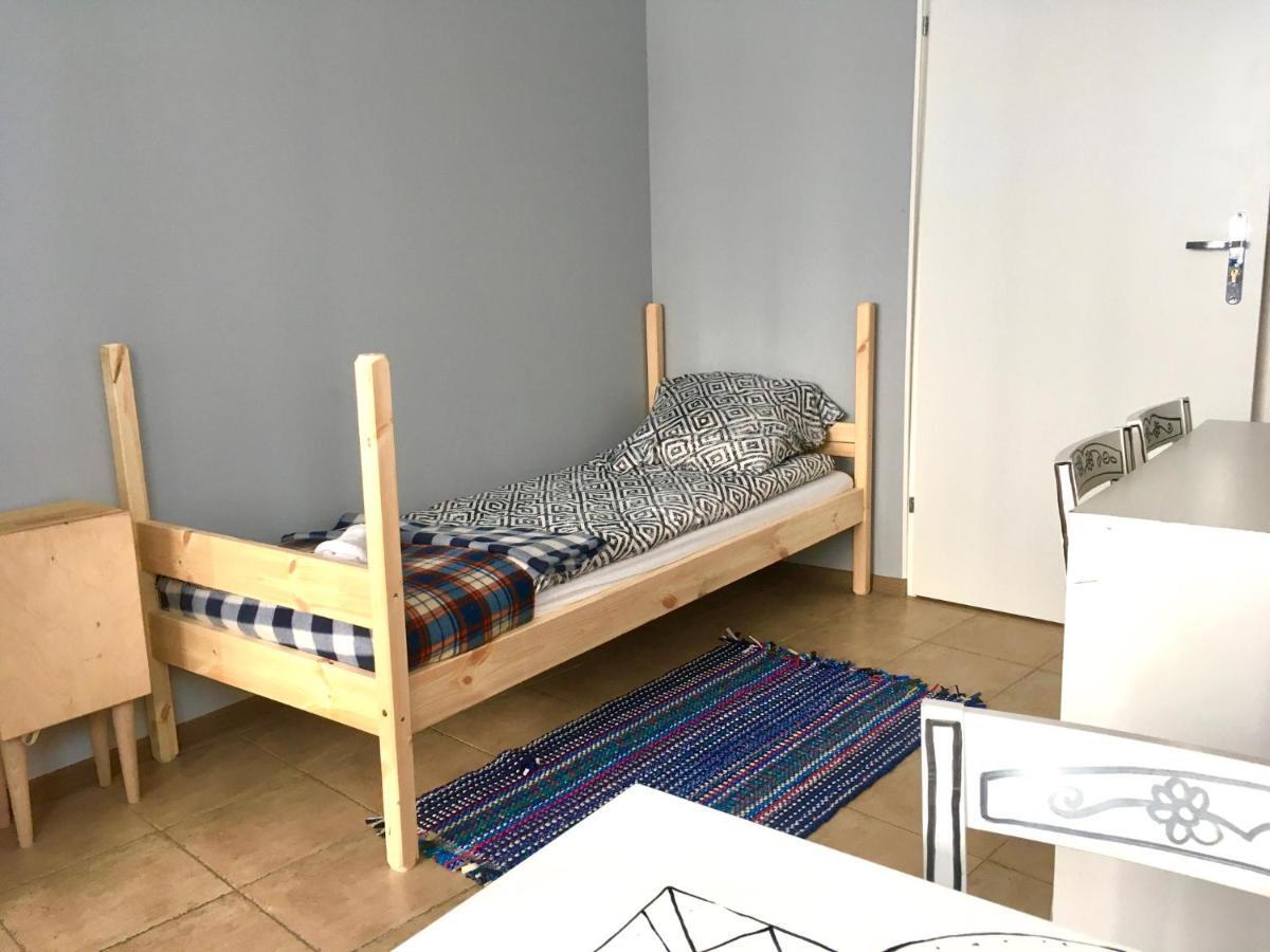 Homestay La Luna - Pokoje Goscinne - Plowiecka 35