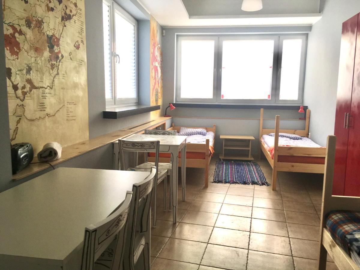 Homestay La Luna - Pokoje Goscinne - Plowiecka 35 Warsaw