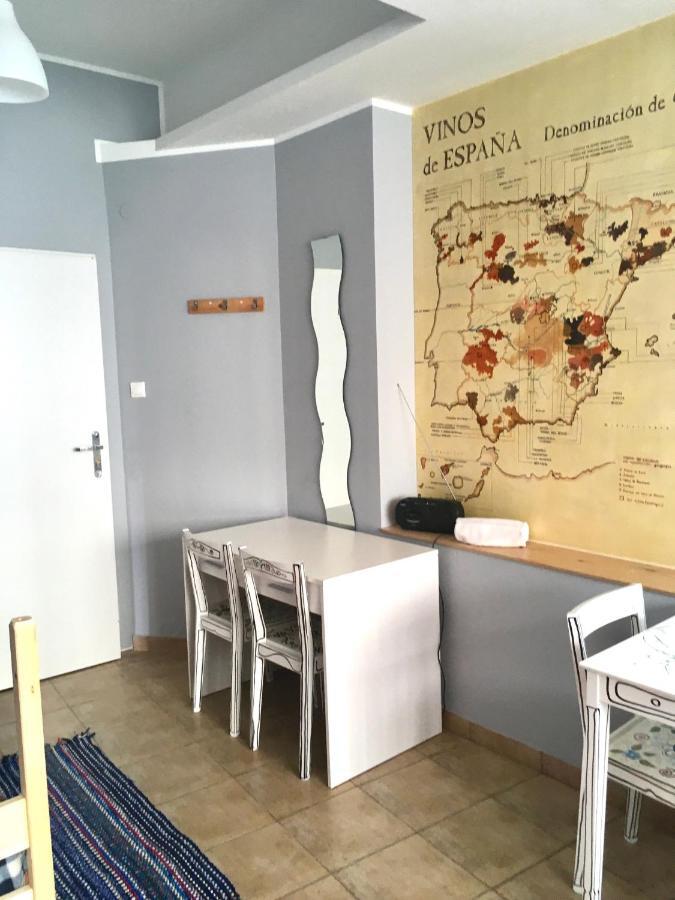 La Luna - Pokoje Goscinne - Plowiecka 35 Homestay