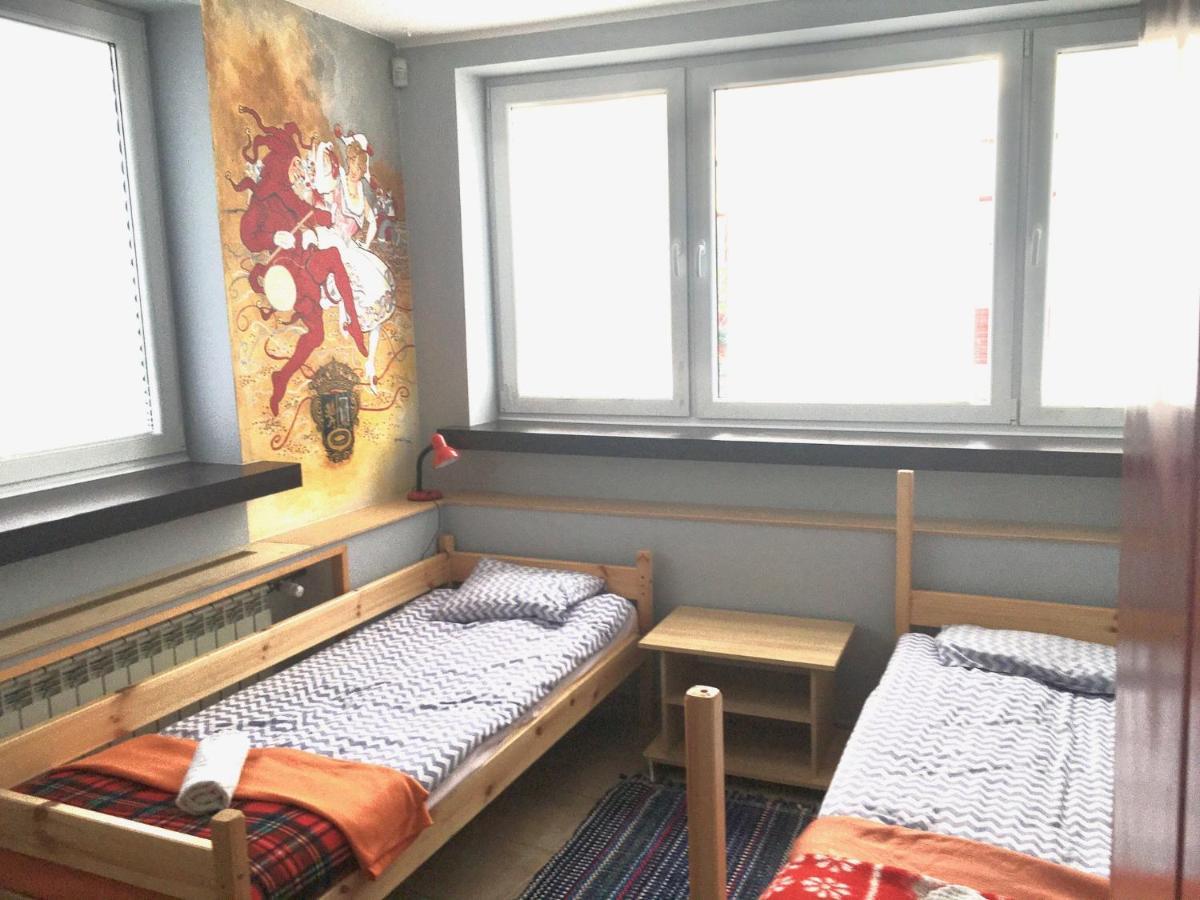 Homestay La Luna - Pokoje Goscinne - Plowiecka 35 Warsaw