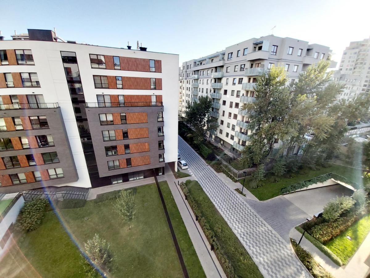 Siedmiogrodzka - Most Handy Location, Aircon & Garage Free Apartment Warschau