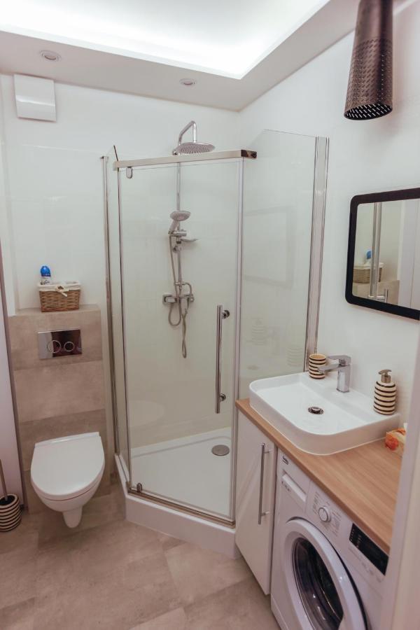 Apartament Grojecka Căn hộ *