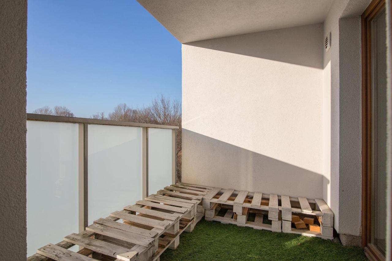 Shortstaypoland Aleja Rzeczypospolitej Apartment