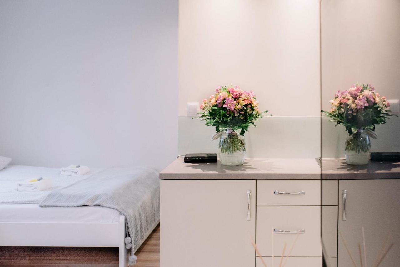 Apartel Metro Wierzbno Apartament Warszawa