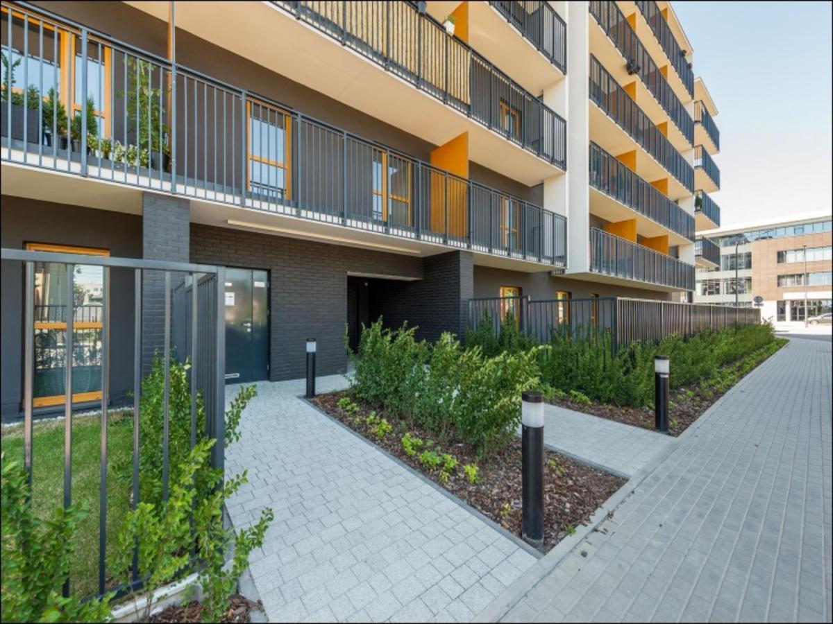 Apartment Okecie Airport Bakalarska 2 P&o Serviced