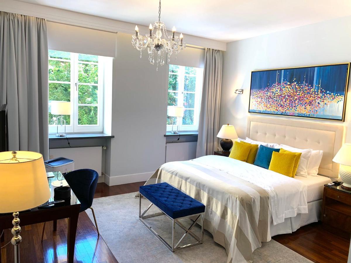 Mondrian Luxury Suites & Apartments Old Town *